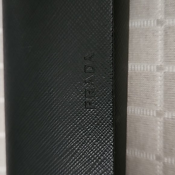 Prada glasses cases - Picture 2 of 5